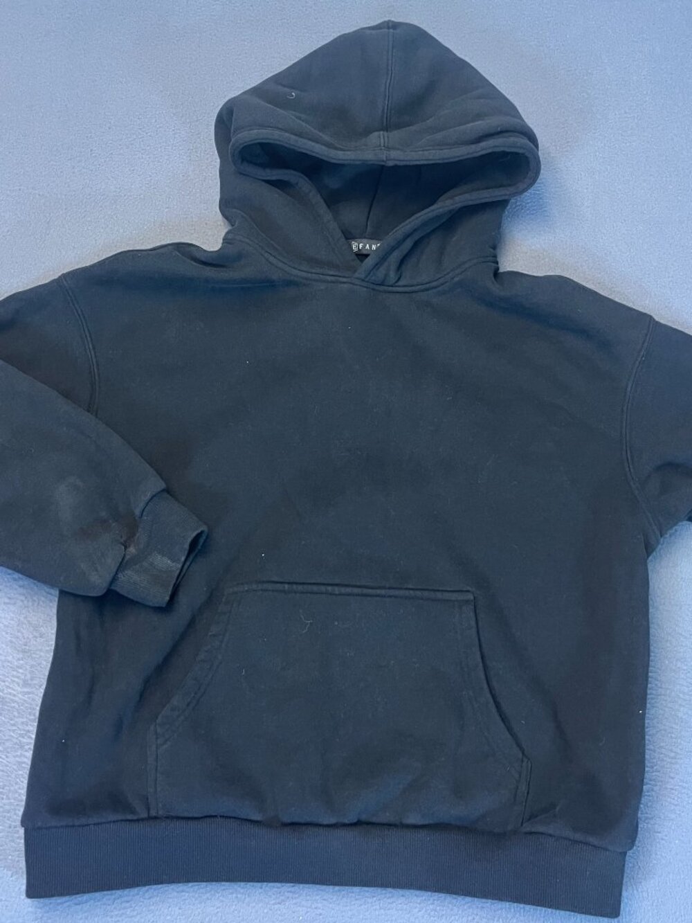 EFAN Black Unisex Medium Hoodie Pullover Coz Fleece Lined Kangaroo Pocket Casual